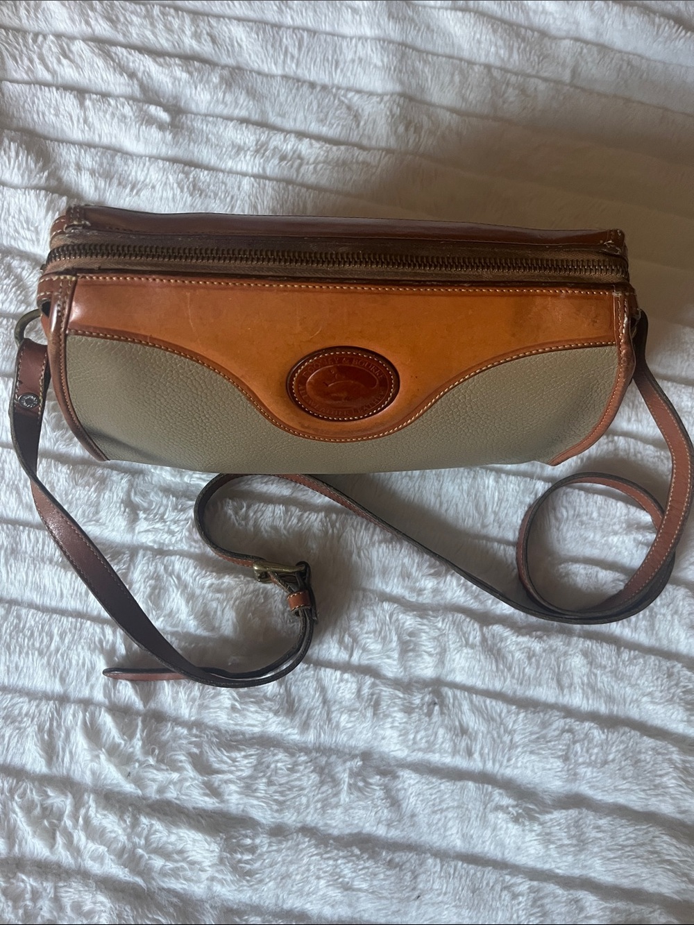 Dooney & Bourke Vintage All-Weather Leather - Picture 3 of 14